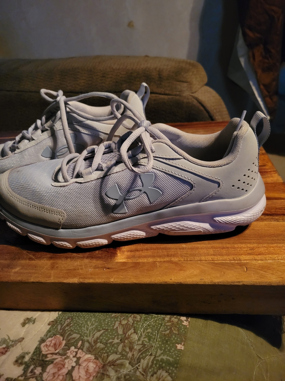 Under Armour Light Gray Athletic Sneakers.
